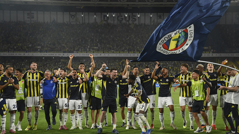 Avrupa basını, Fenerbahçeyi konuşuyor Mourinhodan bir tokat daha Feyenoord, İstanbul cehenneminden kurtulamadı
