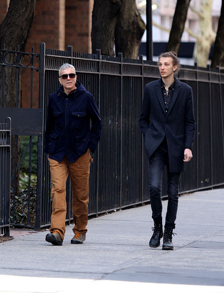 Yeni filmden ilk kare geldi… Emeklilikten oğlu uğruna vazgeçti