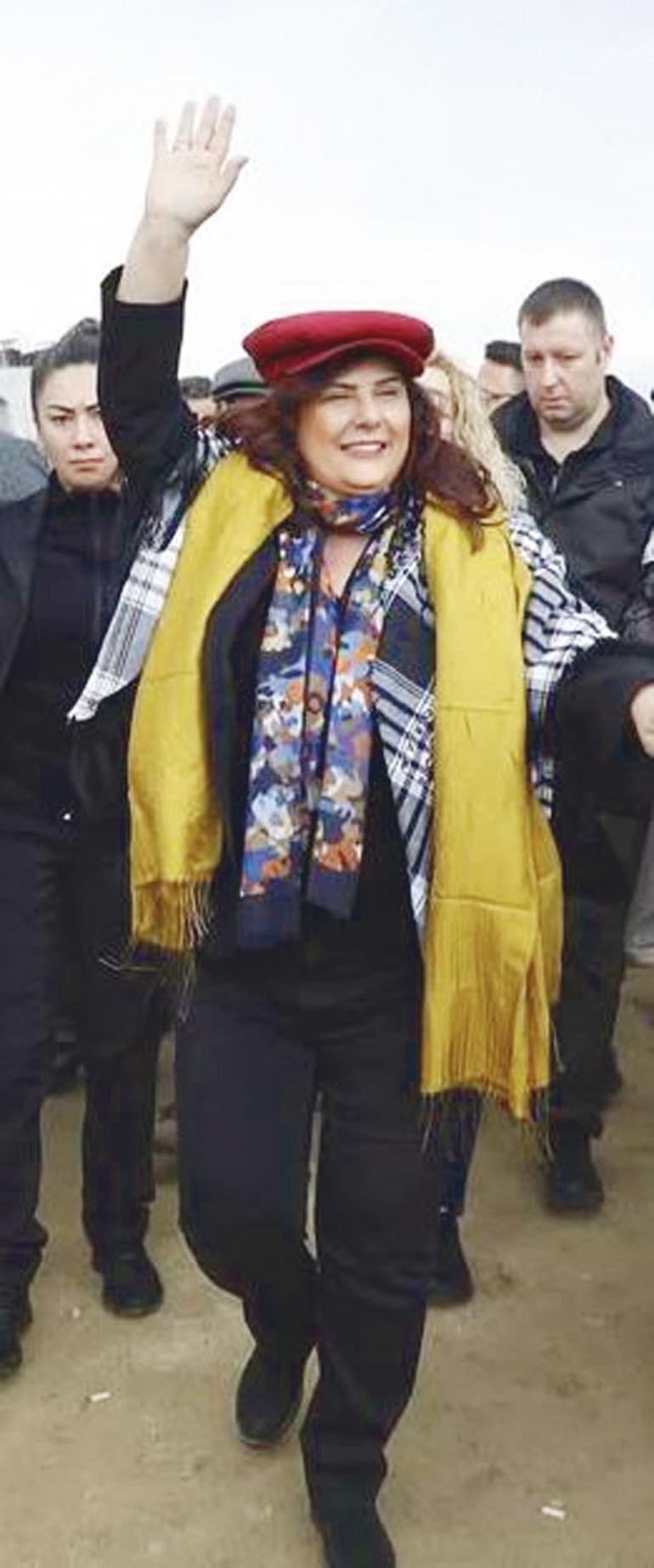 Vay vay vay Topuklu Efe AK Parti’ye geçiyor