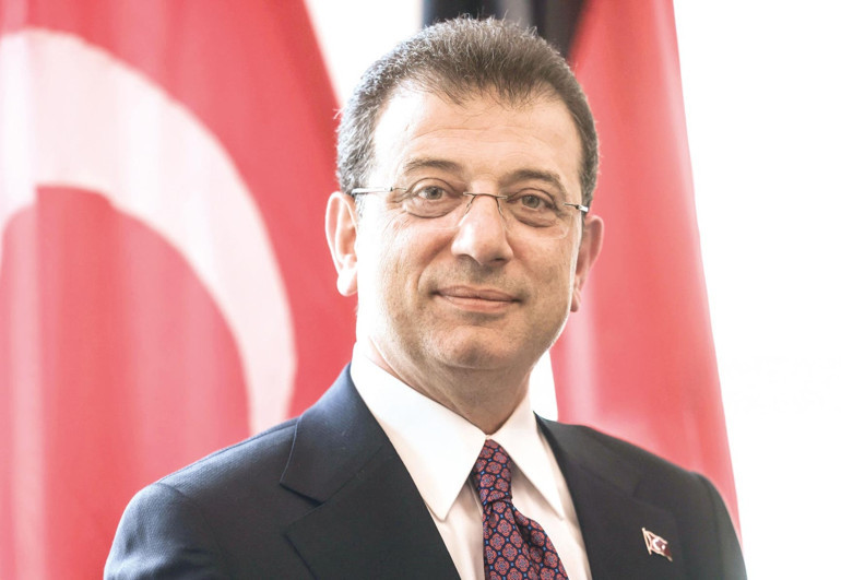 Vay vay vay Topuklu Efe AK Parti’ye geçiyor