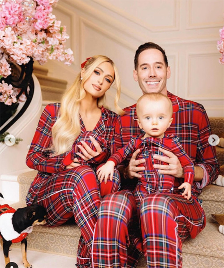 Bir gün anne olacağına bile kimse inanamazdı… Sosyetik güzel iki çocuğunu özel jetiyle gezdiriyor