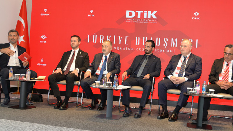 DEİK toplantında Türk diasporası bir araya geldi