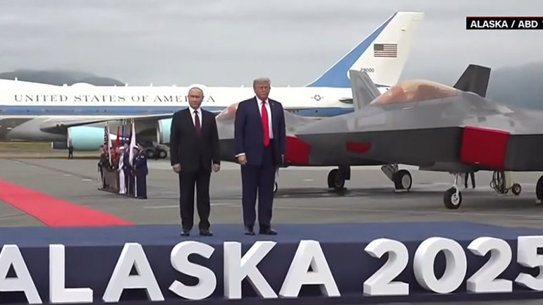 Son dakika haberi... Trump - Putin zirvesi başladı... İşte ilk görüntüler