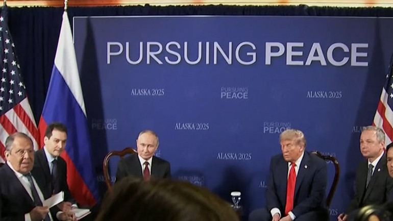 Son dakika haberi... Trump - Putin zirvesi başladı... İşte ilk görüntüler