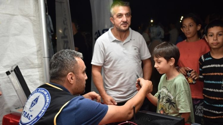 26 yıldır dinmeyen acı... Marmara Depreminde hayatını kaybedenler anıldı