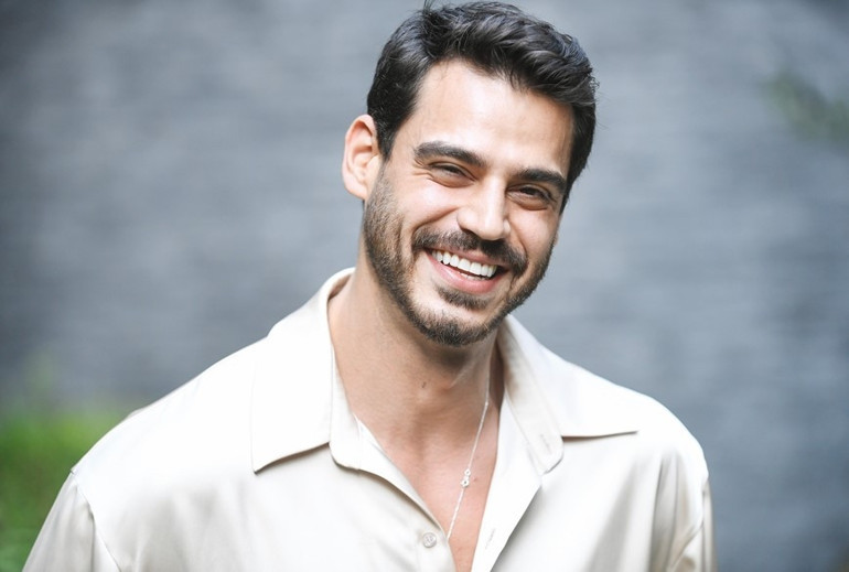 Burcu Kıratlı ve Hasan Denizyaran Aşk Sokakta filminde bir araya geldi Aslında beşik kertmesiymişiz