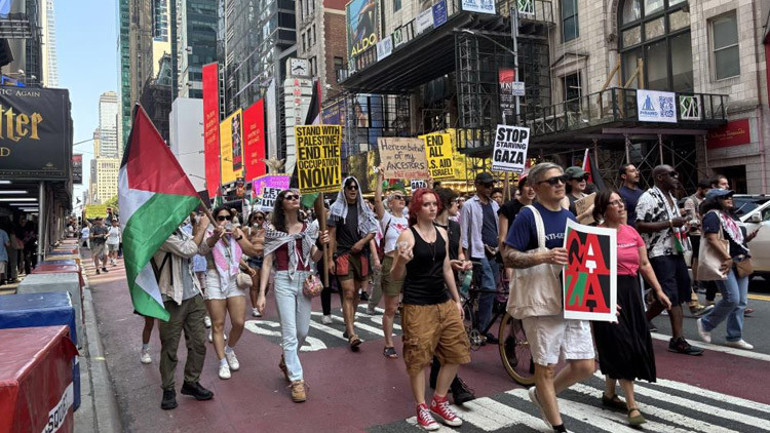 New Yorkta İsrail protestosu: Binlerce kişi haykırdı