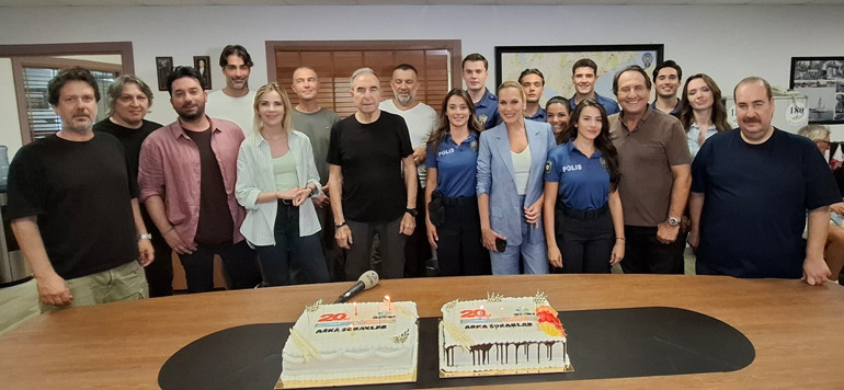 20 yıllık efsane: Arka Sokaklar!
