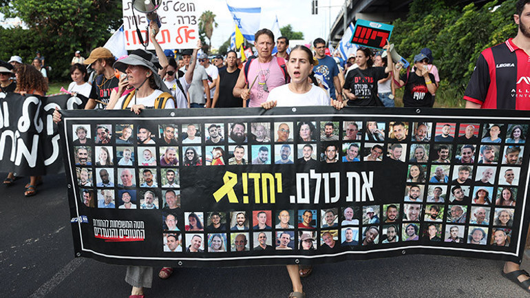 Tel Avivde hayat durma noktasında