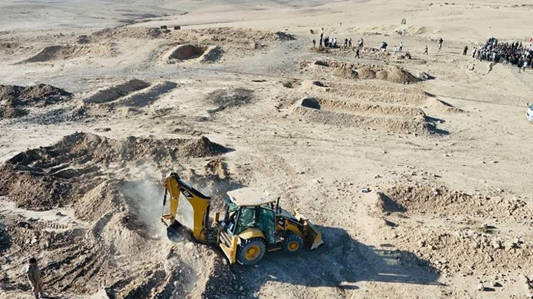 DEAŞın ölüm çukurunda çalışmalar başladı