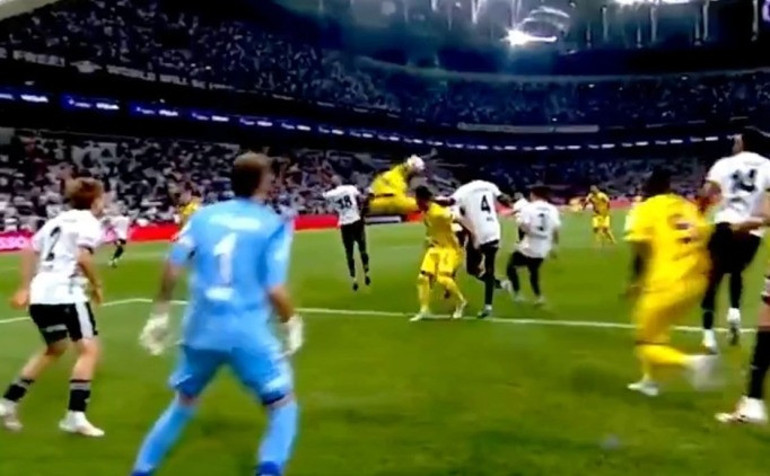 Beşiktaş-Eyüpspor maçında el itirazı Halil Umut Meler golü verdi