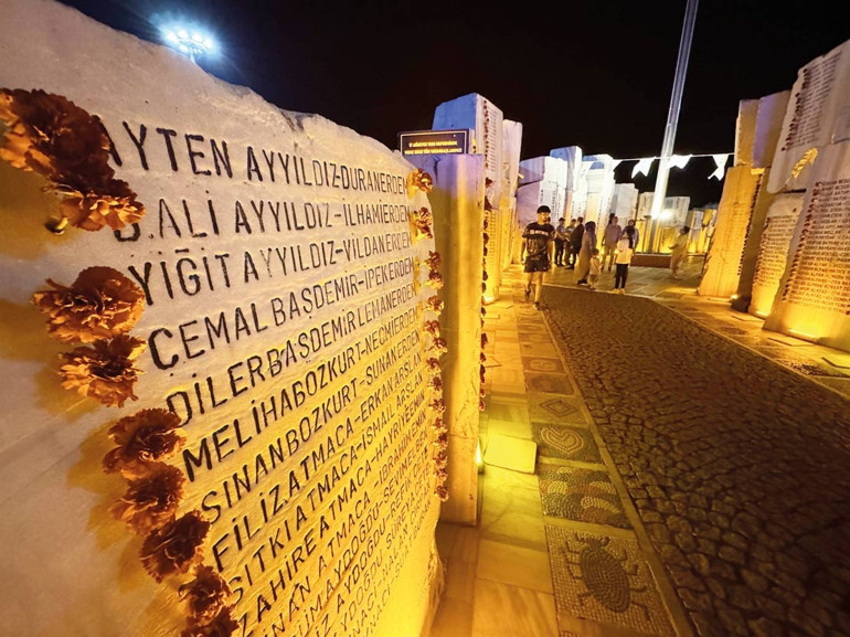 17 Ağustos’un 26. yıldönümünde 03.02 nöbeti