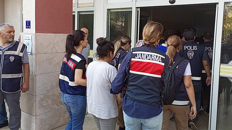 Haraç çetesi Dallasa operasyon:13 tutuklama