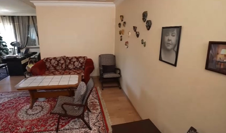 Evi kentsel dönüşüme girdi taşınmak zorunda kaldı... Ünlü şarkıcı yeni yuvasının kapılarını açtı