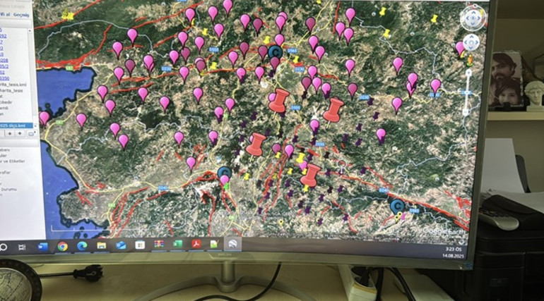 Uzmanlar sahada, sonuçlar kafa karıştırıcı: Deformasyon olmadı, artçılar sürüyor ‘İstanbul’daki depremi geçti, bu çok dikkat çekici’