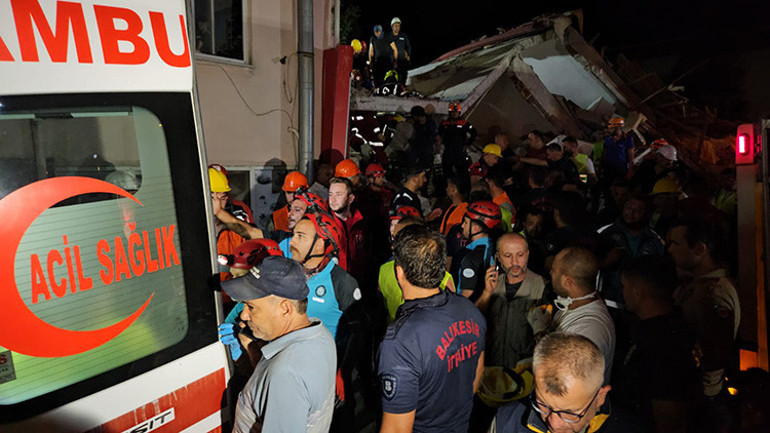 Uzmanlar sahada, sonuçlar kafa karıştırıcı: Deformasyon olmadı, artçılar sürüyor ‘İstanbul’daki depremi geçti, bu çok dikkat çekici’