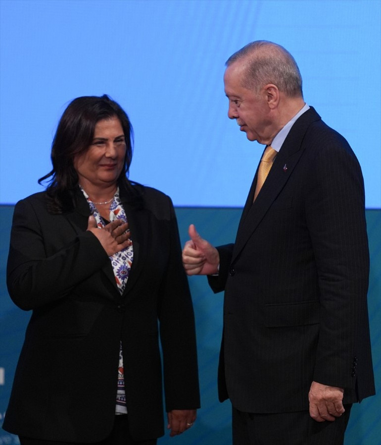 Özlem Çerçioğlundan Özgür Özele suç duyurusu