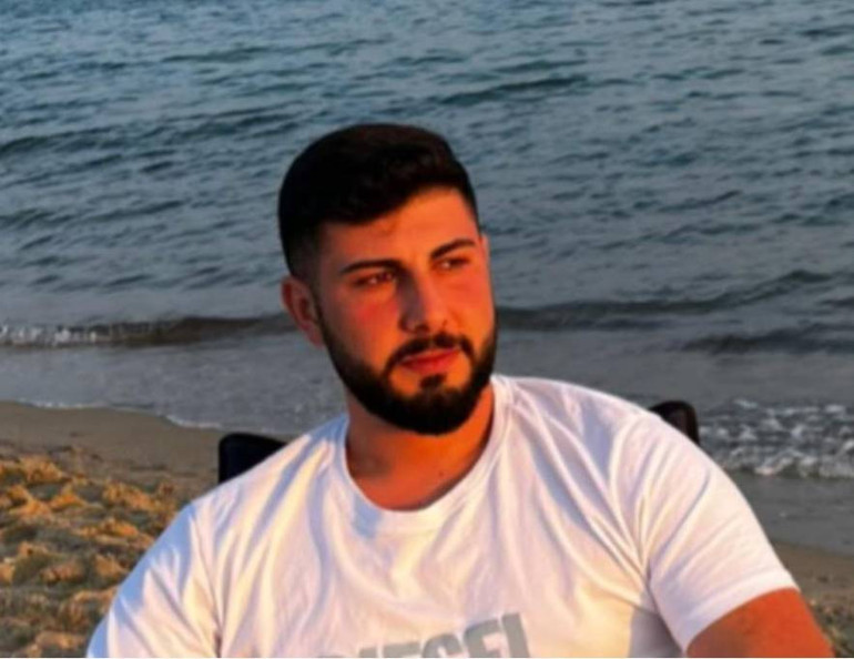 2 aylık kocasını bıçaklayarak öldürdü