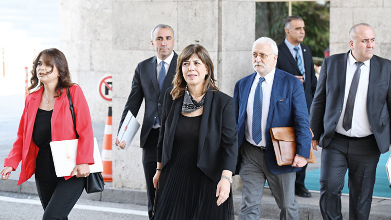 Şehit yakınları ve Diyarbakır anneleri TBMM’de... Komisyon acılı aileleri dinledi