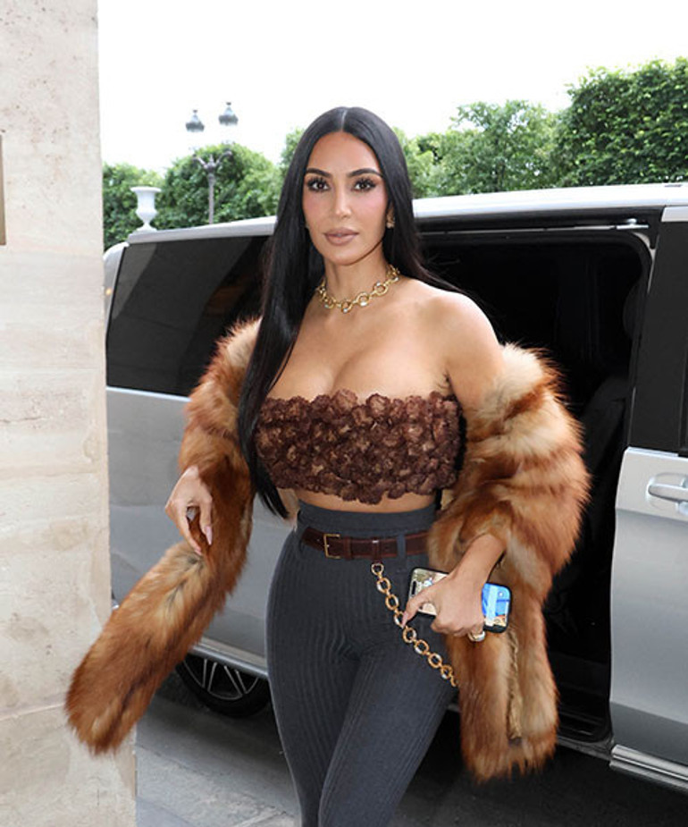 Bu yaşına kadar üç kere evlenip boşandı... Aşkı tamamen unutmamak için yapay zekadan medet umuyor... Yalnızlık zor geldi!