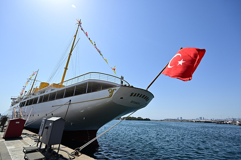 Atatürkün manevi mirası Savarona yatı pazar günü İstanbul Boğazını selamlayacak