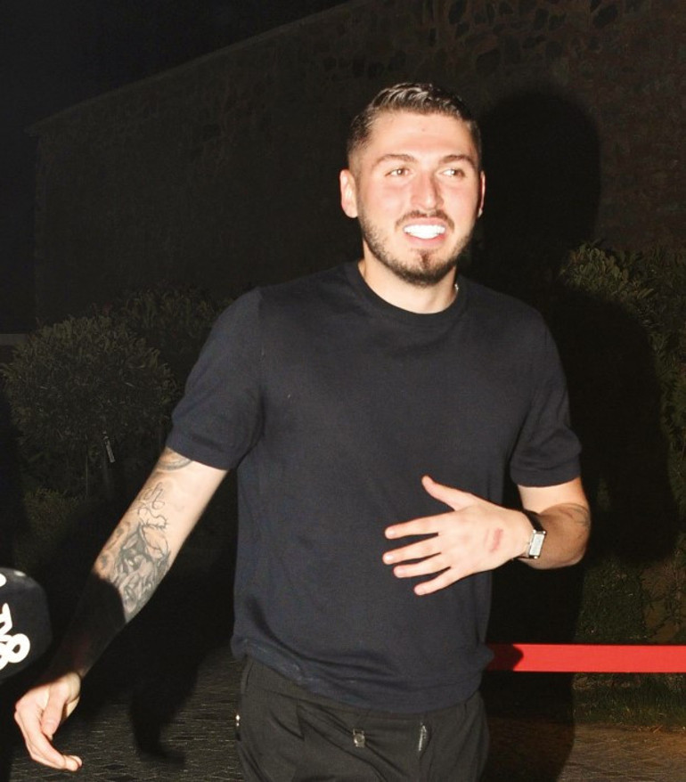 Aleyna Tilkinin albüm lansmanına ünlü yağdı... Başardım ve mutluyum