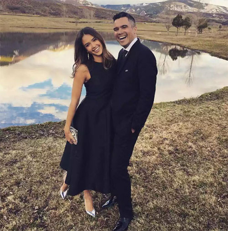 Keşke daha önce boşansaydık... 17 yıllık yuva dağılmış ne gam İkisi de genç sevgililerin kollarında yeniden doğdu