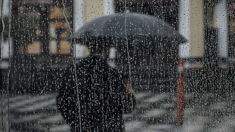 Meteoroloji bölge bölge uyardı... Şemsiye almadan dışarı çıkmayın Bu illere sağanak yağış geliyor