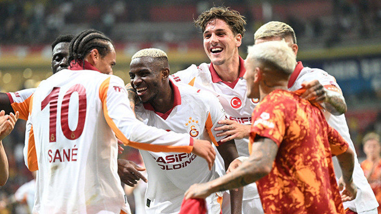 Galatasarayın Kayserispor galibiyeti sonrası övgü yağdırdı: David Silva gibiydi dün Barış Alper yoksa Ben varım dedi