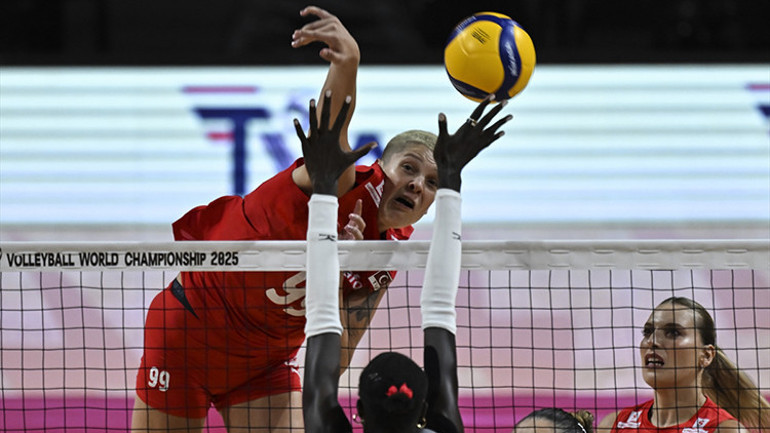 Filenin Sultanları grubu namağlup lider tamamladı ( Türkiye-Kanada: 3-0 Dünya Voleybol Şampiyonası)