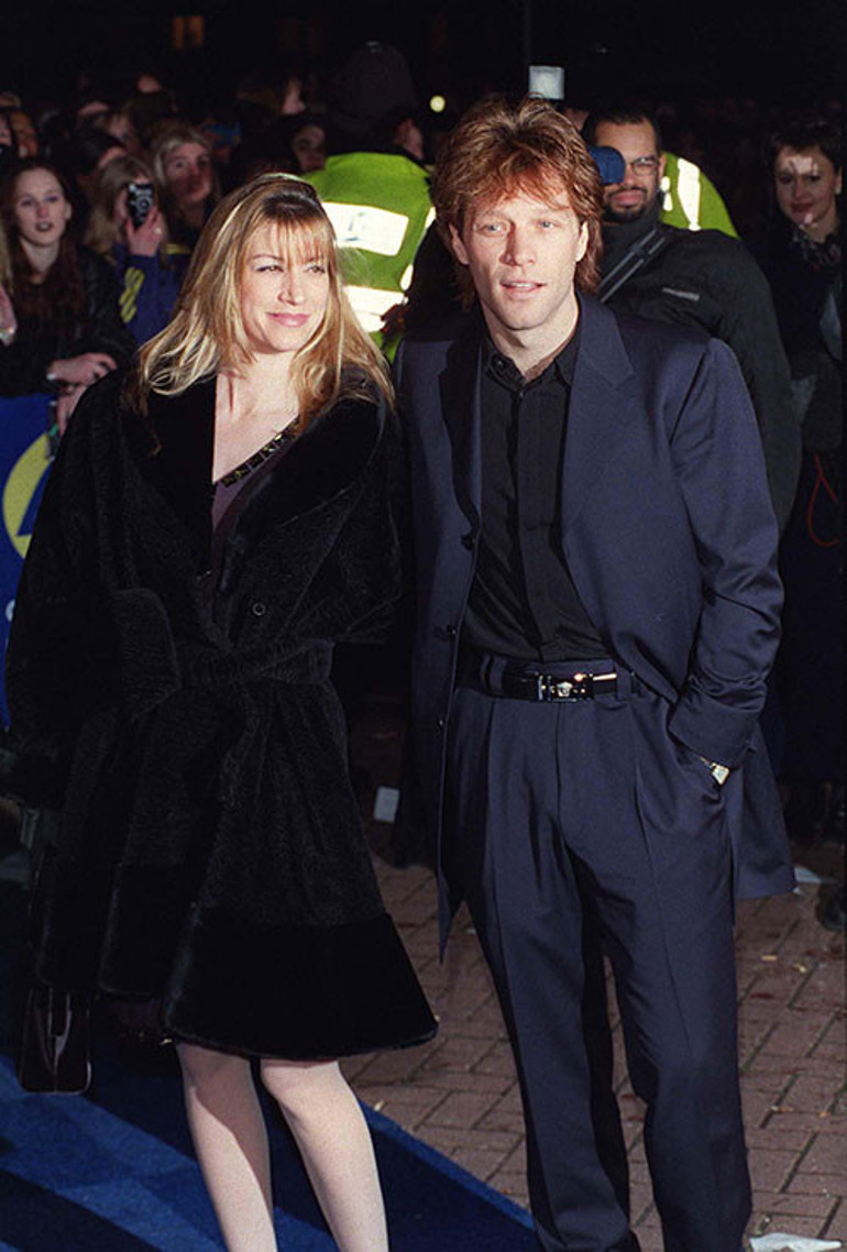 Sevgilisi Evlenmeden çocuk yapamayız demişti... Nikahlandılar bir yıl sonra bebek geldi... Hiç yaşayamadığı çocukluğunu kendi çocuğuna yaşatacak