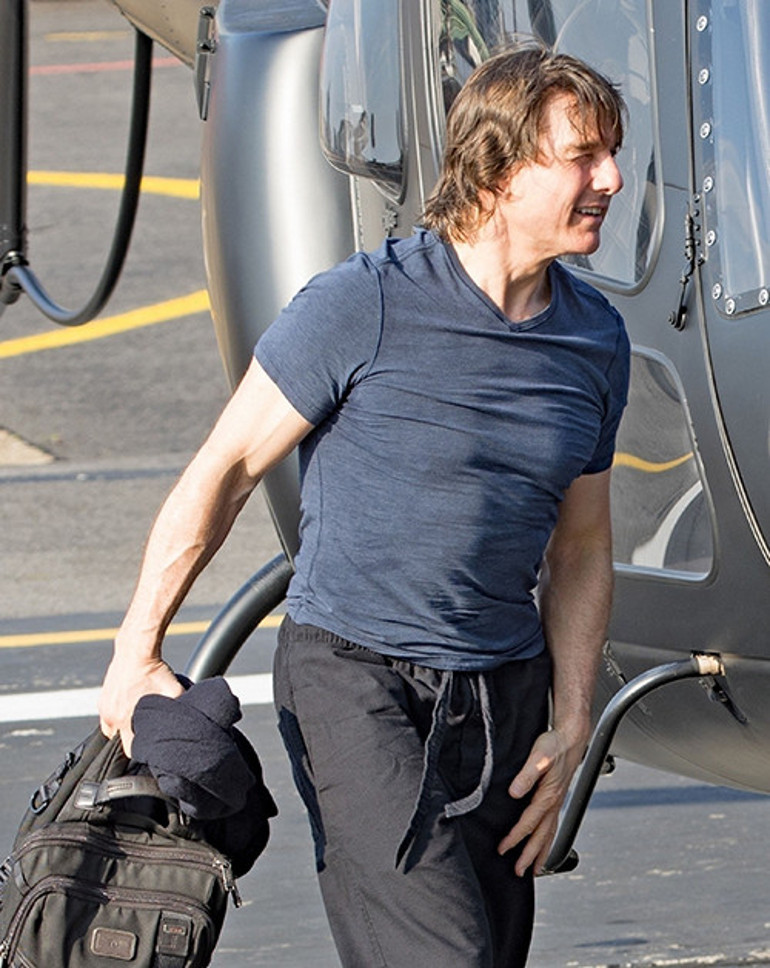 Onun bile tek derdi sevdiğine iyi görünmek Evlenecek ama önce göğüslerini küçülttürmek istiyor