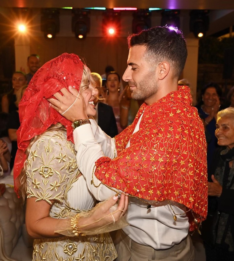 Üç çocuk annesi Zeynep Sever Demirel eski formuna kavuştu