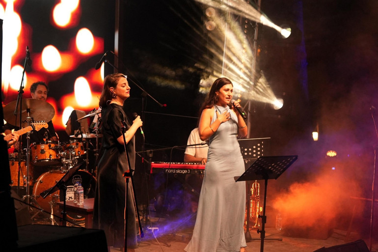 Sonbahara caz yakışır