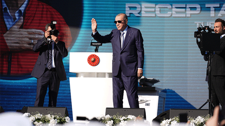 Hasımlarımız telaş içinde... Cumhurbaşkanı Erdoğan: TCG Anadolu gemisinin bir büyüğünü yapıyoruz