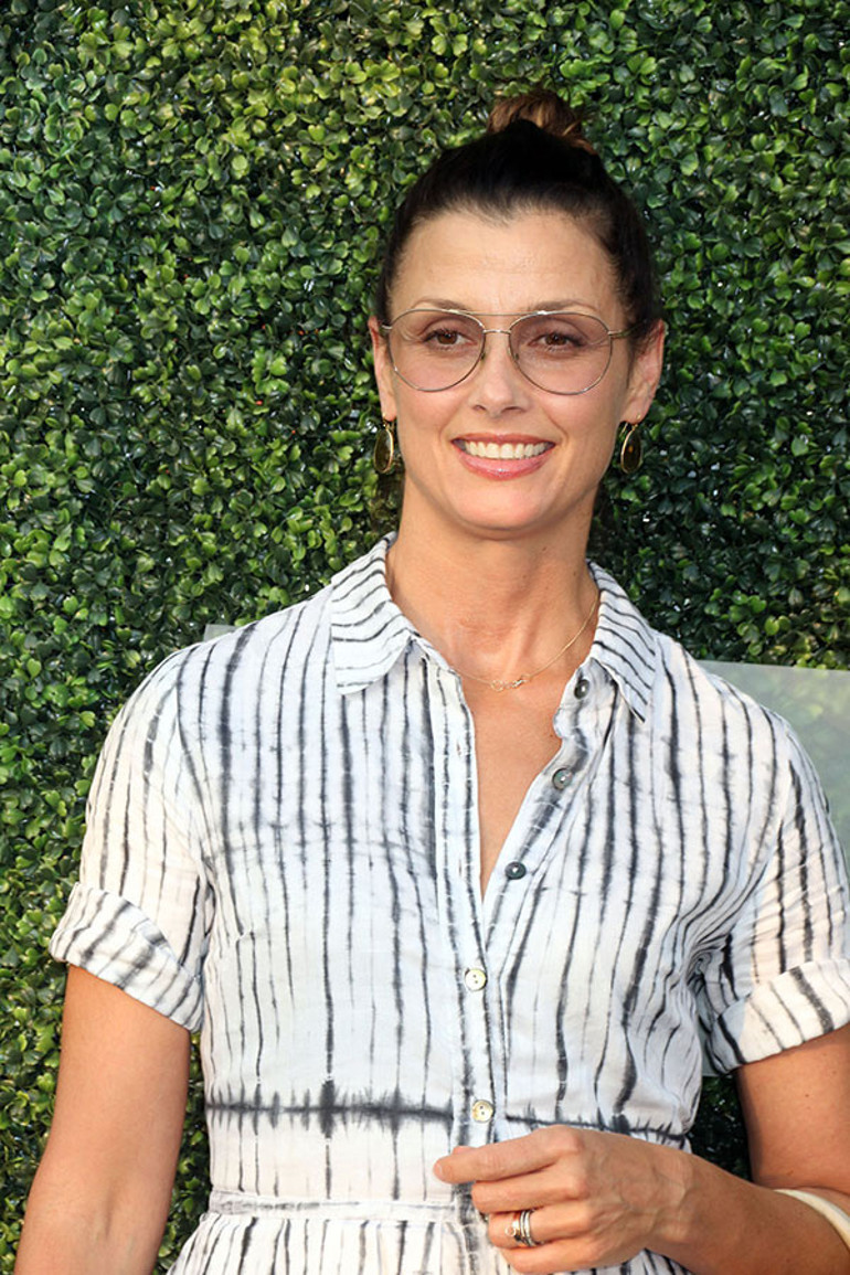 Karnında çocuğuyla bir başkası için terk edilmişti… Kucağındaki o küçük bebek şimdi boyunu geçti