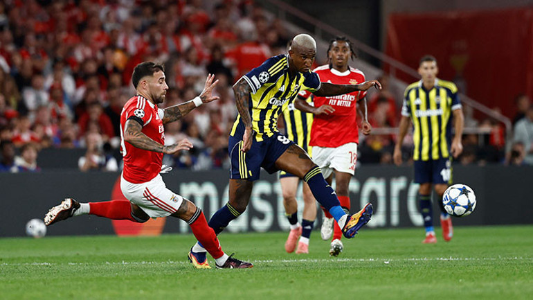 Fenerbahçe’de Benfica yenilgisi ağır oldu 7 futbolcu satılık listesinde