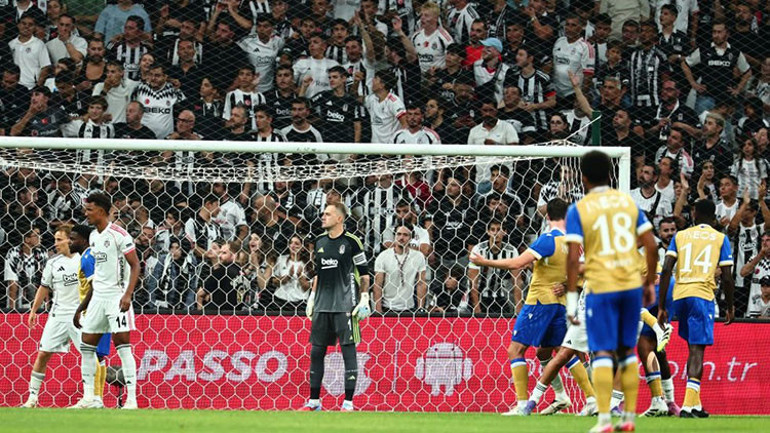Beşiktaşın Laussane yenilgisinin ardından Nihat Kahveci isyan etti Beşiktaşın seviyesi Konferans Ligi de değil
