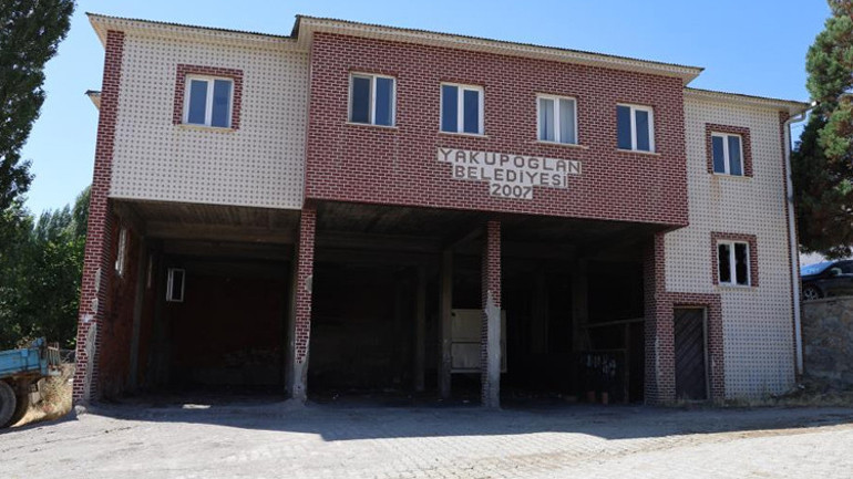 360 haneli köy 12 yıl sonra yeniden belediye oldu Mutluluktan 15 gündür uyuyamıyoruz