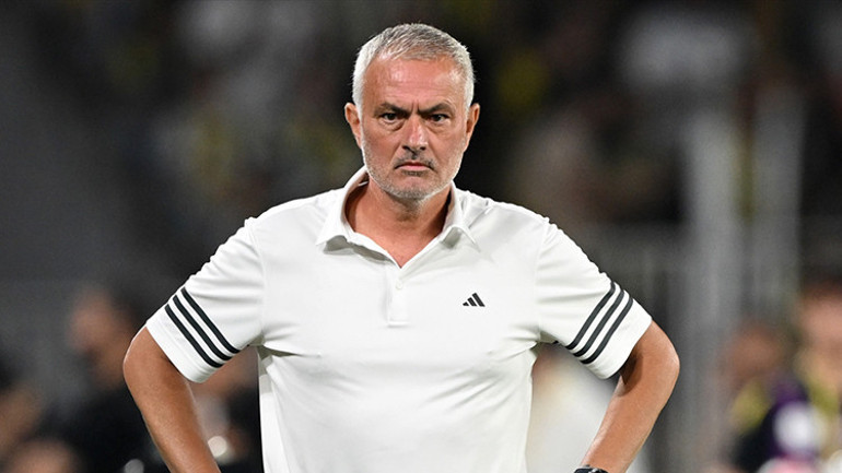 İngiliz basını Jose Mourinhonun başına geçmesi muhtemel 4 takımı açıkladı Geri dönecek mi