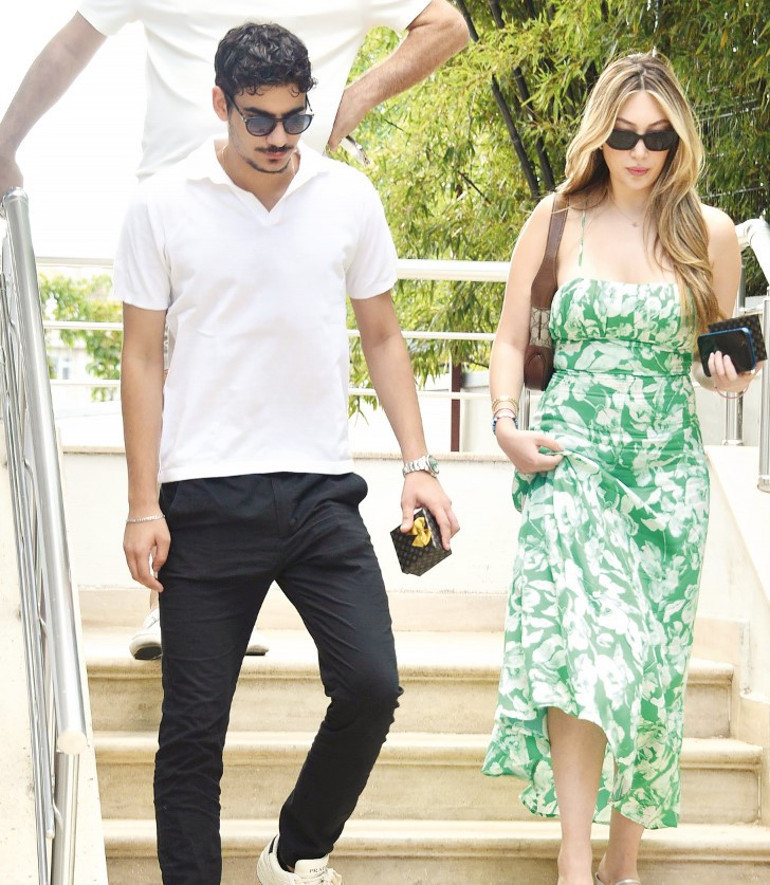 Mehmet Ali Erbil canlı yayında takı topladı