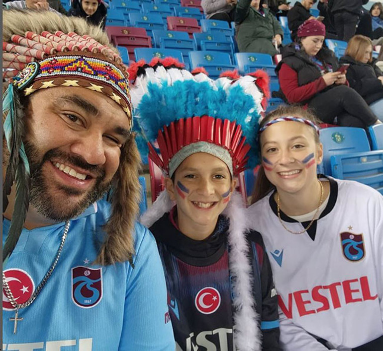 Kızılderili kökenli iş insanı Trabzona yerleşti Gören şaşırıyor Bize her yer Trabzon