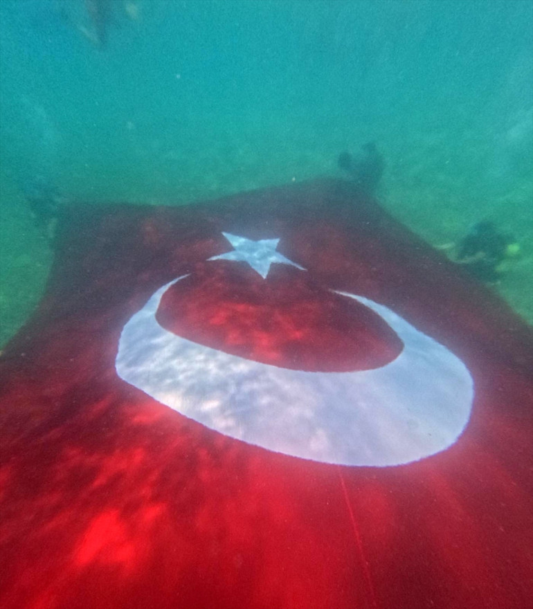 Tüm yurtta 30 Ağustos Zafer Bayramı coşkusu