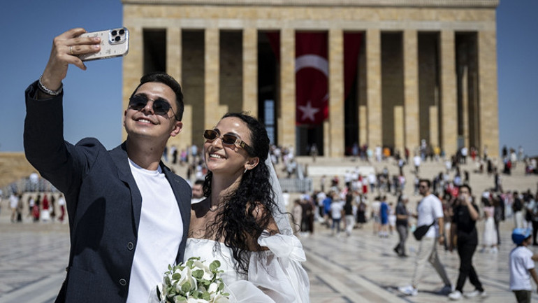 Tüm yurtta 30 Ağustos Zafer Bayramı coşkusu