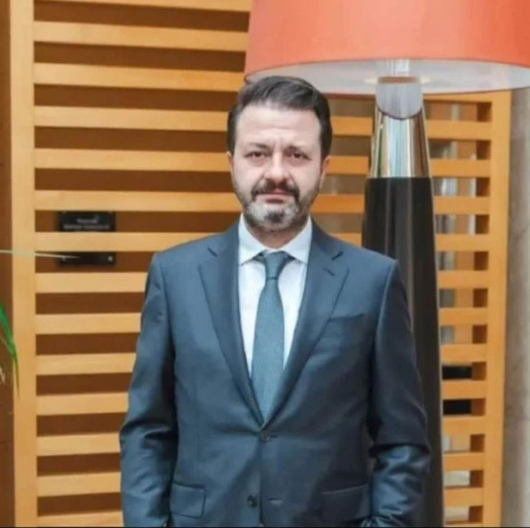 Kazada ölen iş insanı toprağa verildi