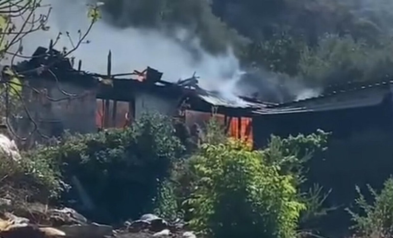 Kendi evini ateşe vermişti… Gözaltına alındı