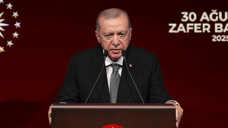 Son dakika... Cumhurbaşkanı Erdoğan: Zafer yürüyüşümüz bin yıldır sürüyor