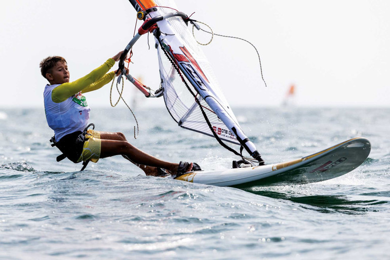 ‘Rüzgârla yarışırken kendimi mutlu ve güçlü hissediyorum’