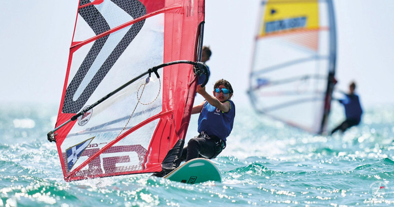 ‘Rüzgârla yarışırken kendimi mutlu ve güçlü hissediyorum’