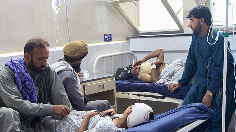 Afganistanda 6 büyüklüğünde deprem Çok sayıda can kaybı: Yollar çöktü, arama kurtarma çalışmaları durma noktasına geldi